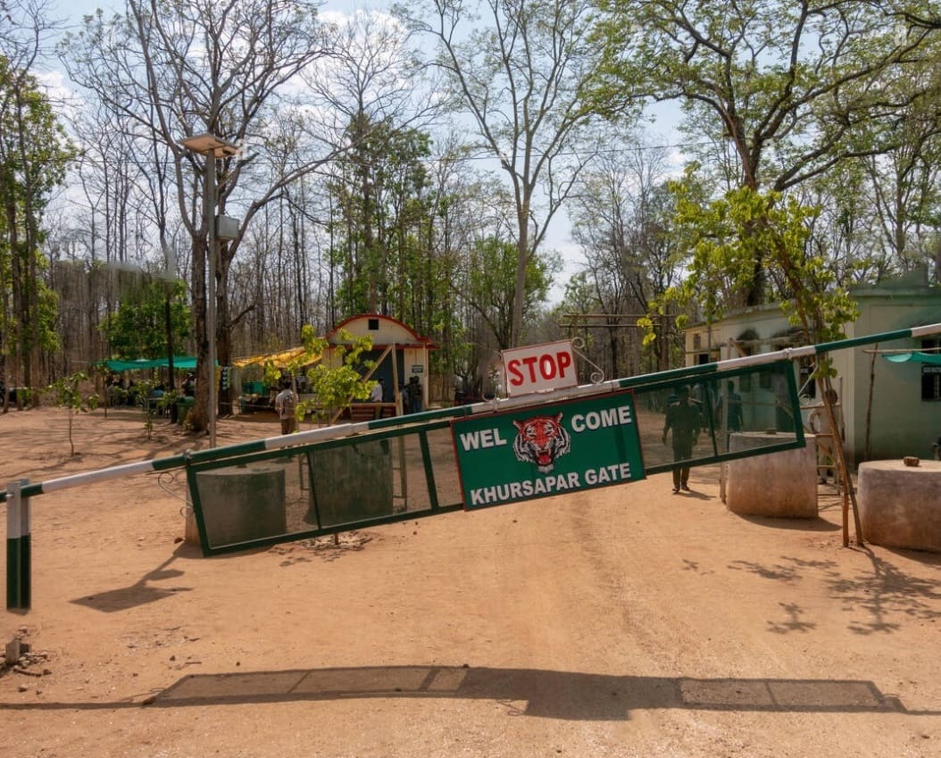 Khursapar gate pench