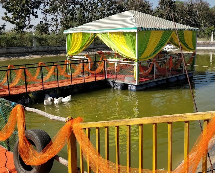 Surewani gate pench